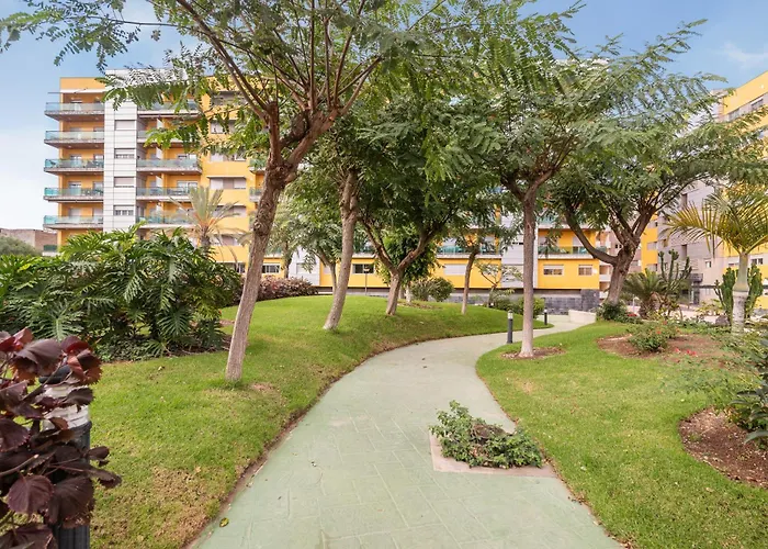 Home2book Urban Retreat & Shared Pool Palmas Apartament *